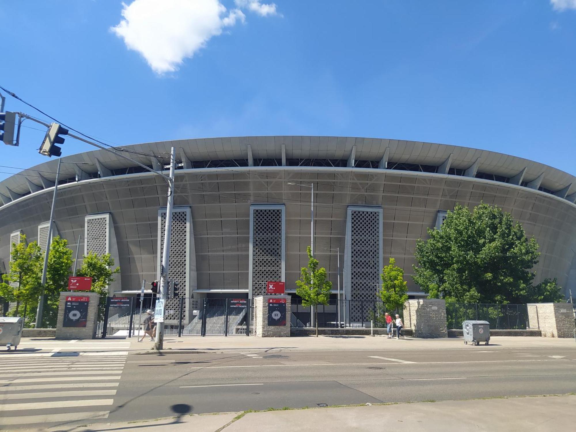 Lady Mabel'S Apartment Near To Arena, Puskas Stadion And City Park, With Guarded Parking Place Budapest Bagian luar foto